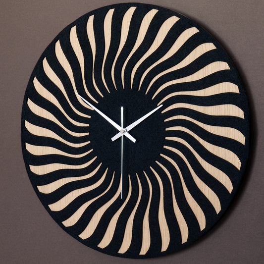 Vægur SUNBURST håndlavet i ægte træ 43 cm - Urma.dk